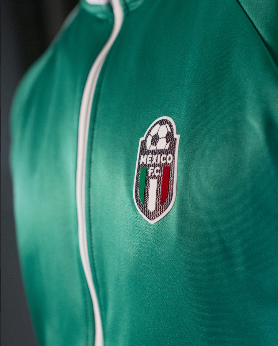 Jacket  Oficial México F.C. – Rumbo al Mundial 2026 ( VERDE )
